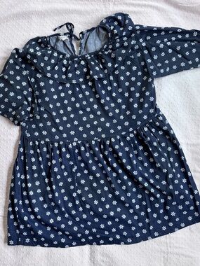 Kids cotton dress with ruffle neck